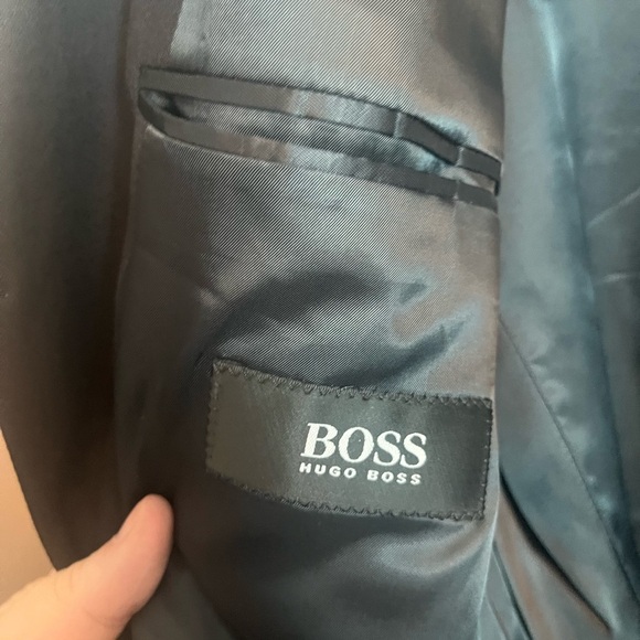 Hugo Boss virgin wool blazer black lined interior and exterior pockets 42R - Picture 6 of 9